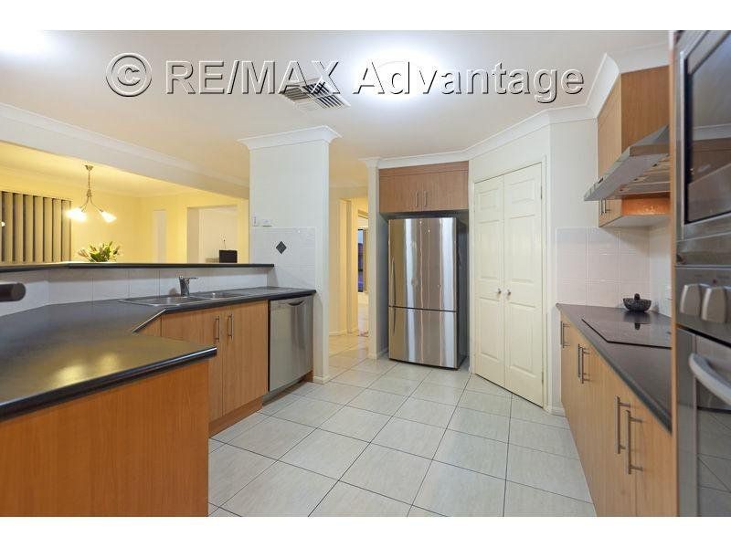 3 Williams Street, Wakerley QLD 4154