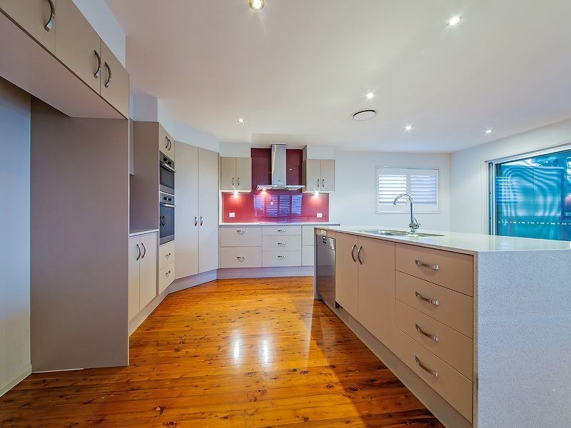 32 Southwick Street, Wynnum QLD 4178