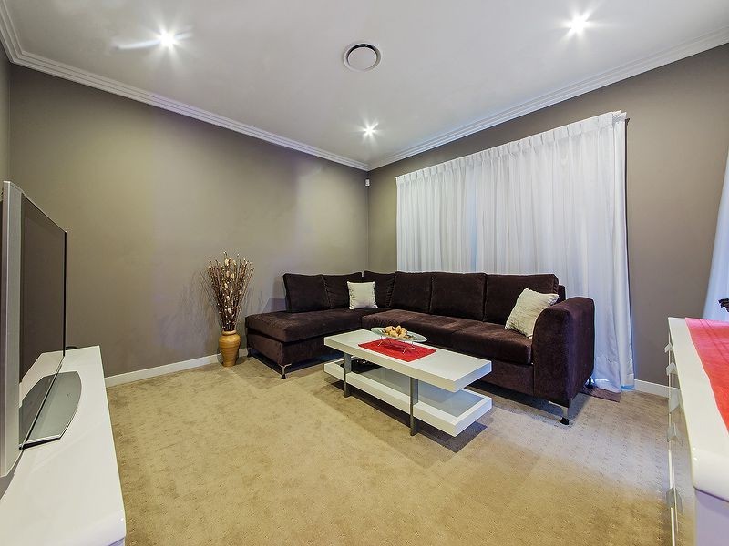 69 Feathertail Place, Wakerley QLD 4154