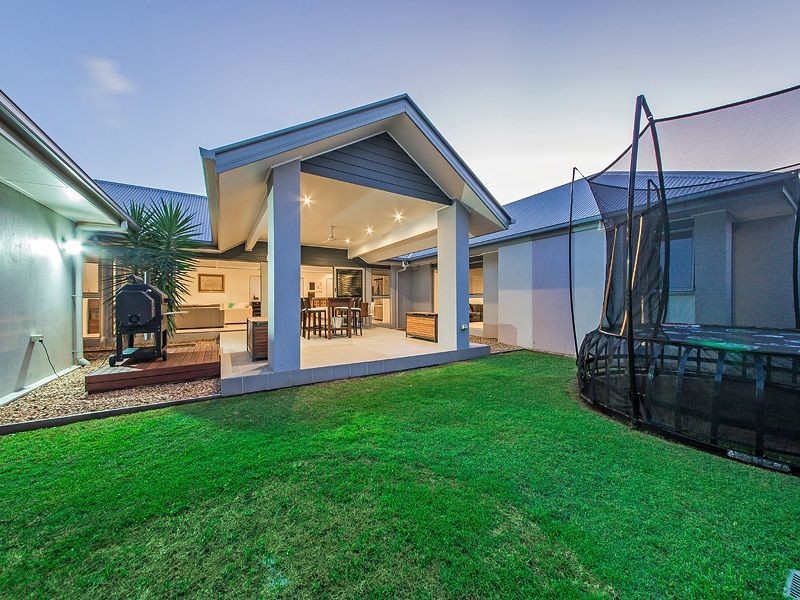 16 Macquarie Street, Wakerley QLD 4154