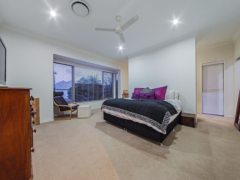 16 Macquarie Street, Wakerley QLD 4154