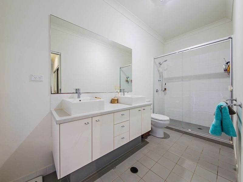 16 Macquarie Street, Wakerley QLD 4154