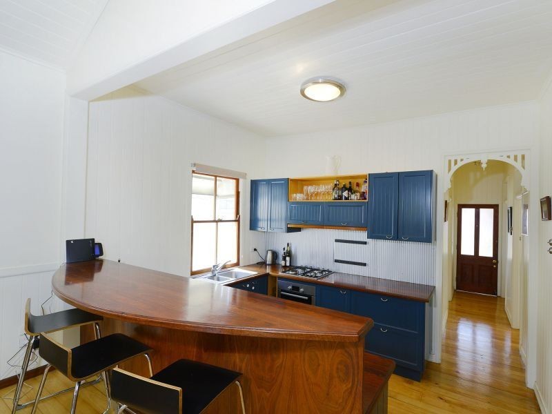 39 Walnut Street, Wynnum QLD 4178