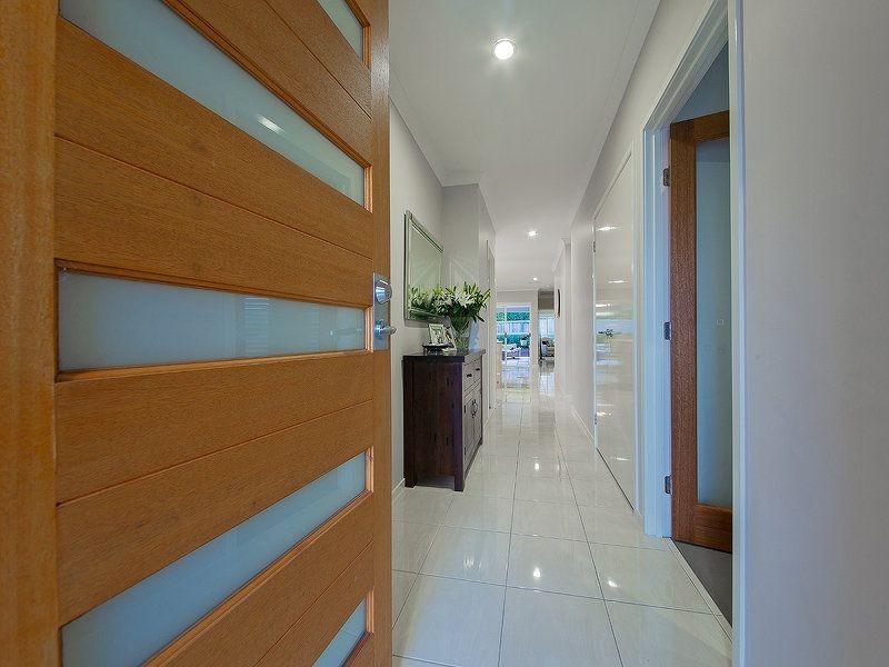 17 Foxwood Circuit, Wakerley QLD 4154