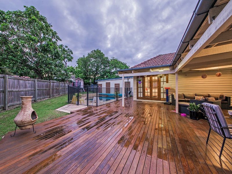 13 Bruce Street, Carina QLD 4152