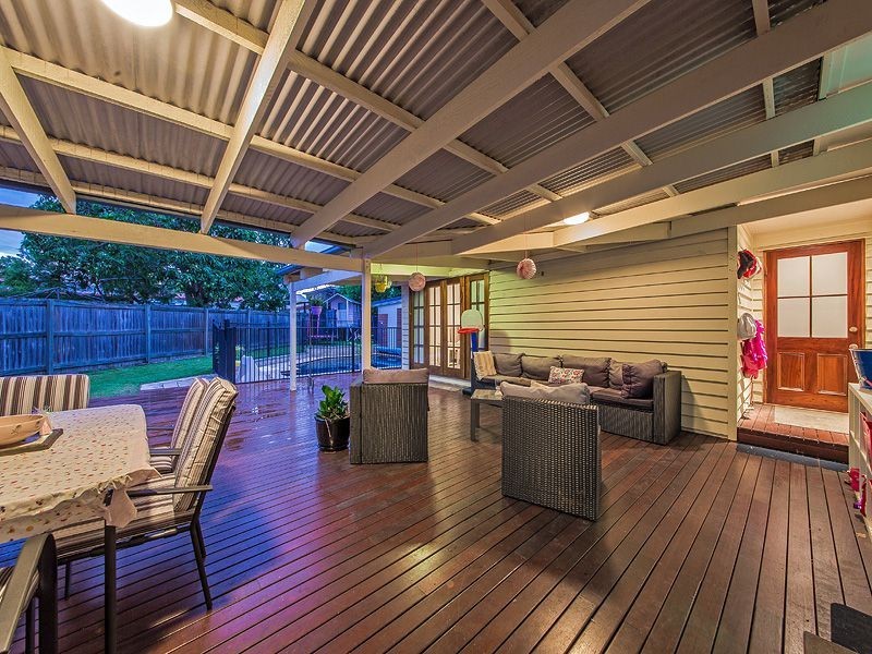 13 Bruce Street, Carina QLD 4152