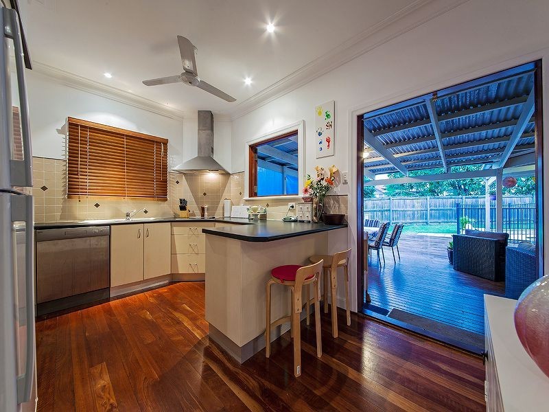 13 Bruce Street, Carina QLD 4152