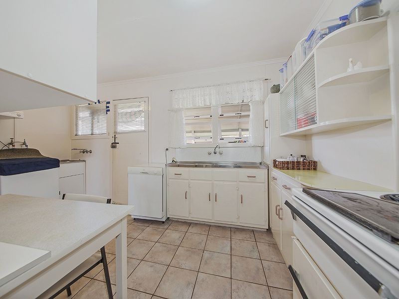 5 Rosedene Street, Manly West QLD 4179