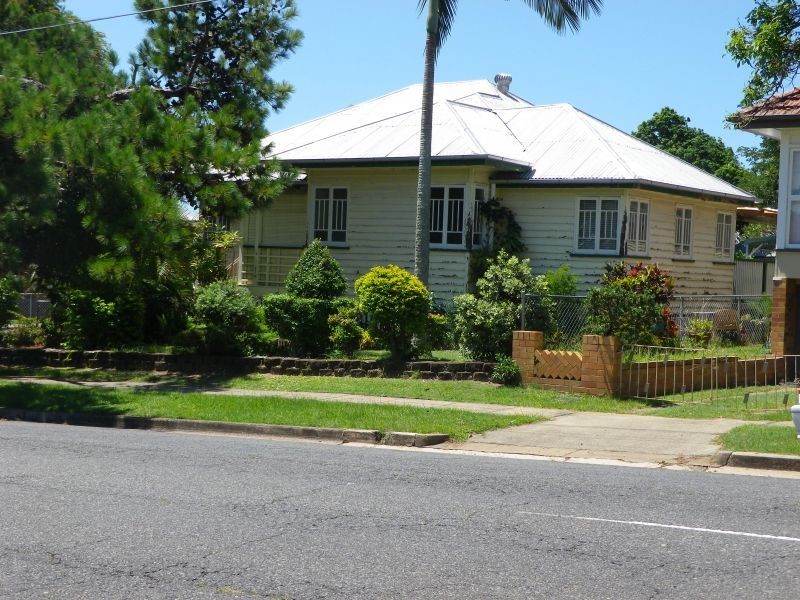 2 Mountjoy Terrace, Wynnum QLD 4178