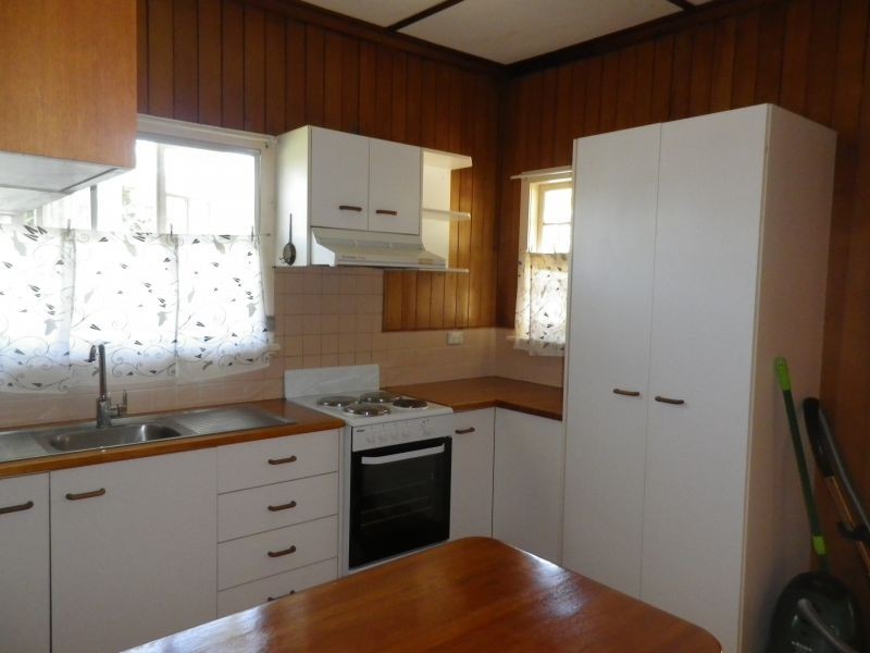 2 Mountjoy Terrace, Wynnum QLD 4178