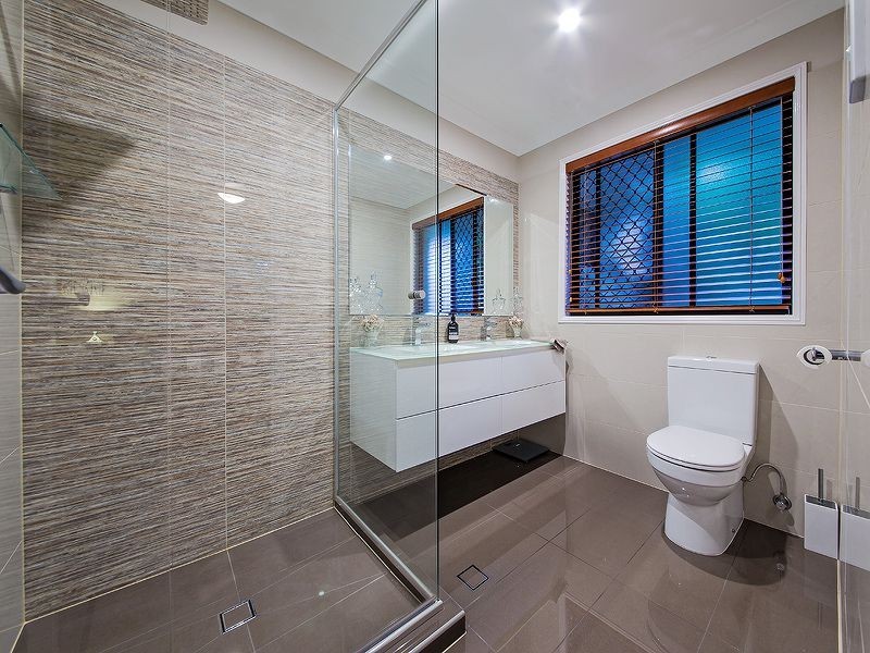 52 gordon crescent, Wakerley QLD 4154