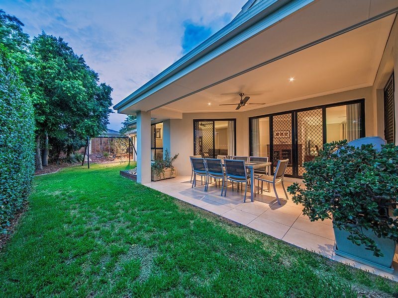 52 gordon crescent, Wakerley QLD 4154