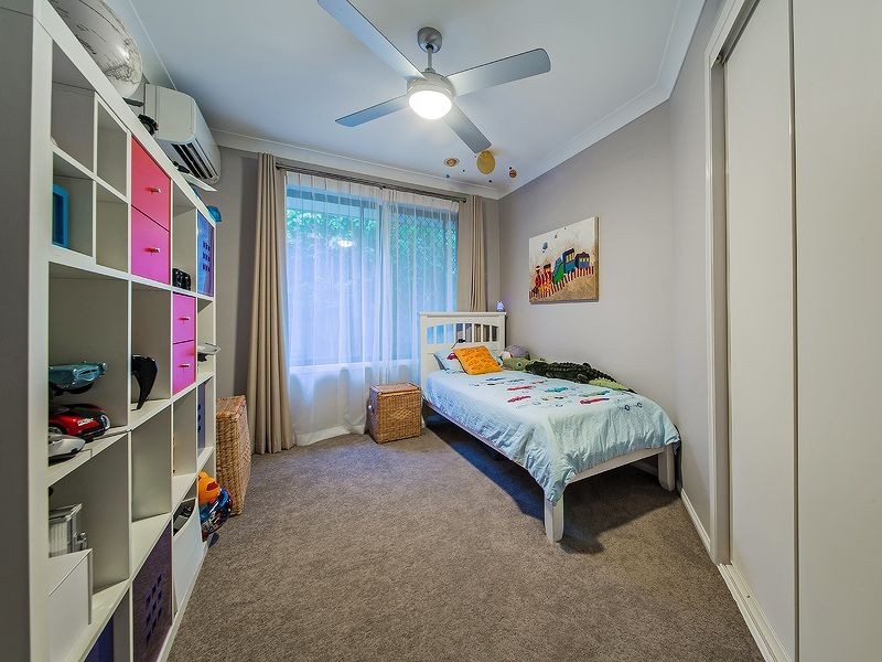 52 gordon crescent, Wakerley QLD 4154