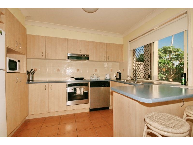 57 /81 Network Drive, Wynnum West QLD 4178
