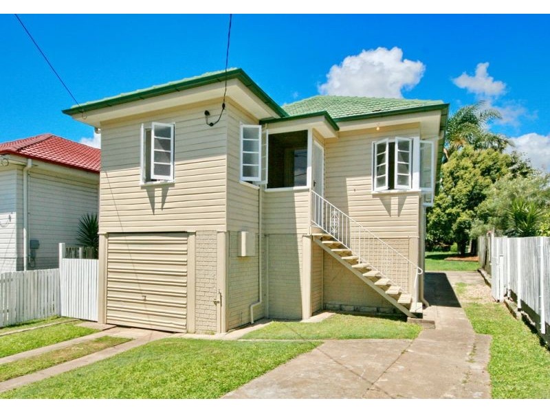 100 boxgrove avenue, Wynnum QLD 4178