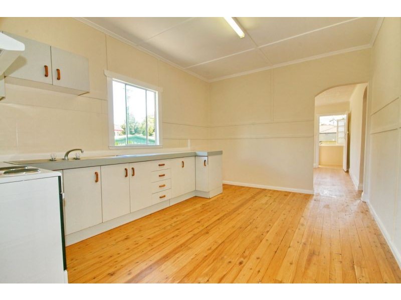 100 boxgrove avenue, Wynnum QLD 4178