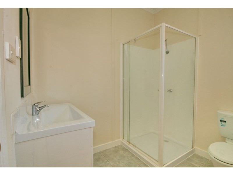 100 boxgrove avenue, Wynnum QLD 4178