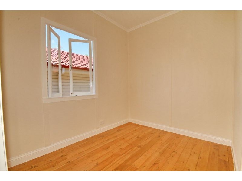 100 boxgrove avenue, Wynnum QLD 4178