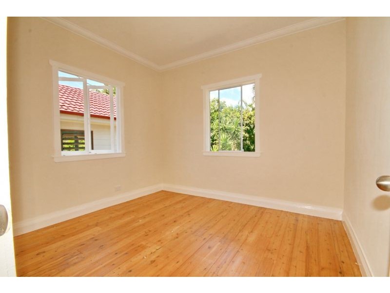 100 boxgrove avenue, Wynnum QLD 4178