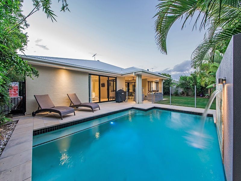 10 Brush Box Place, Wakerley QLD 4154