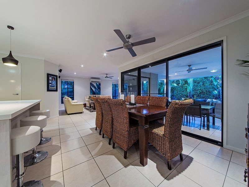 10 Brush Box Place, Wakerley QLD 4154