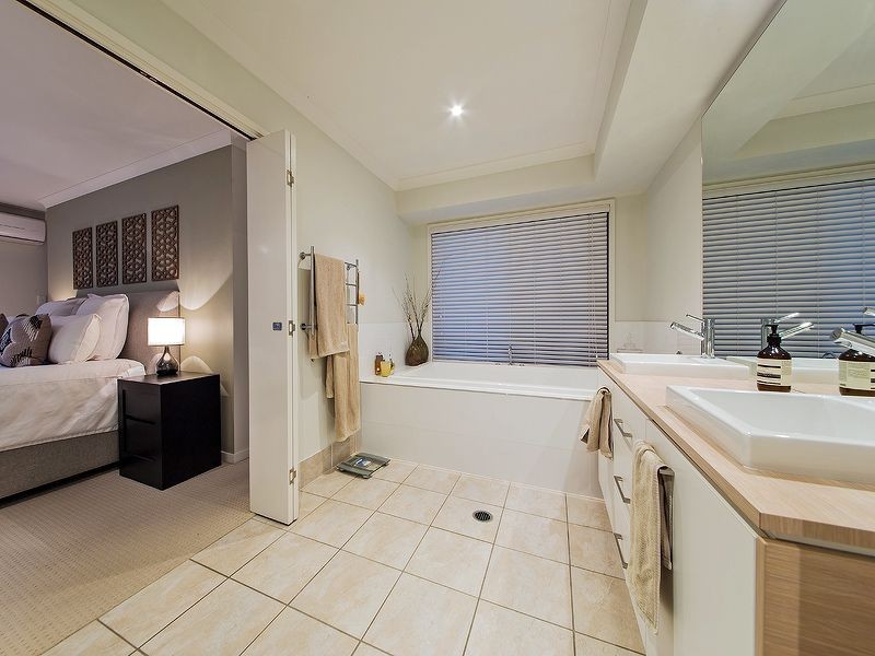 10 Brush Box Place, Wakerley QLD 4154