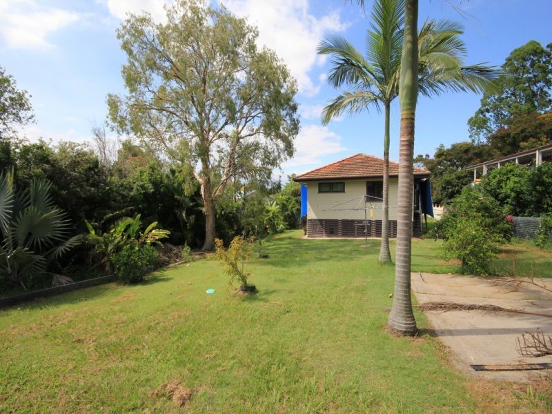 75 Roseneath Parade, Wynnum West QLD 4178
