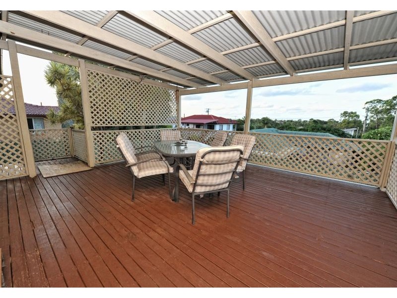 8 Sunstone St, Manly West QLD 4179