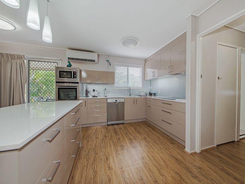 156 Kamarin Street, Manly West QLD 4179