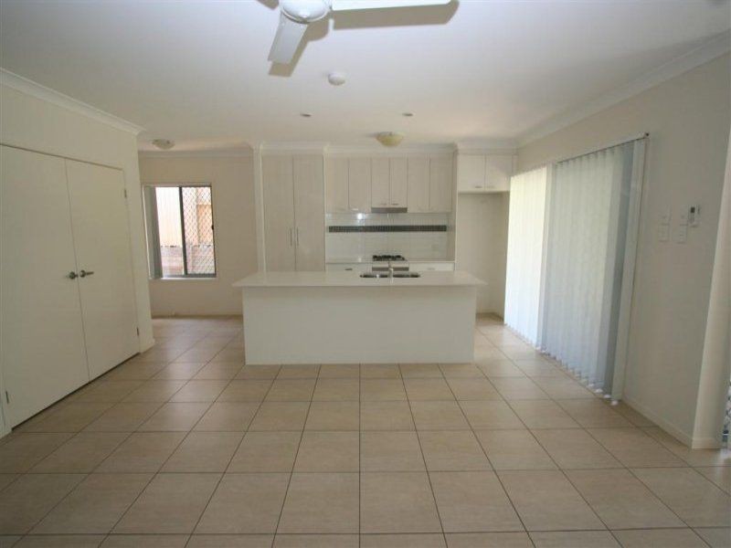 9/312 Manly Road, Manly West QLD 4179