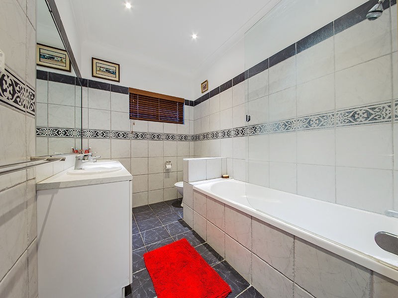 21 Valetta Street, Manly QLD 4179