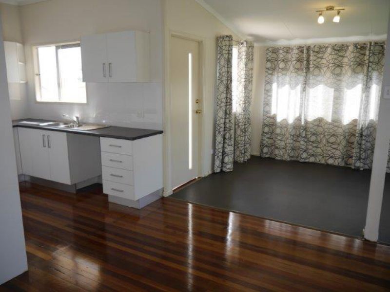 9 Boxgrove Ave, Wynnum QLD 4178