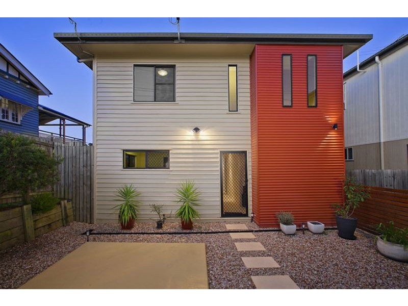 83 Stradbroke Ave, Wynnum QLD 4178