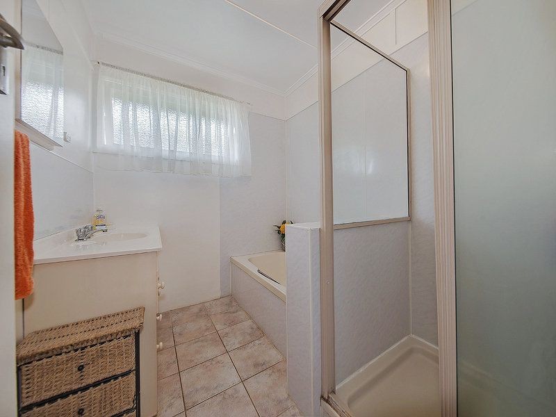 5 Rosedene Street, Manly West QLD 4179