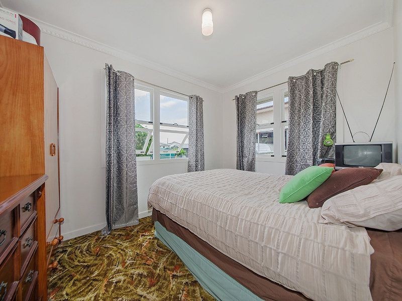 5 Rosedene Street, Manly West QLD 4179