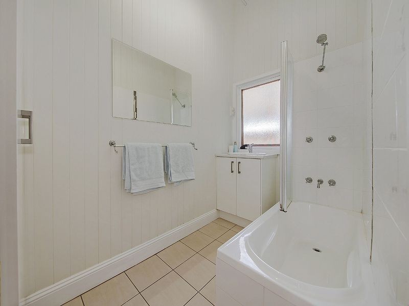 73 Coreen Steet, Wynnum QLD 4178