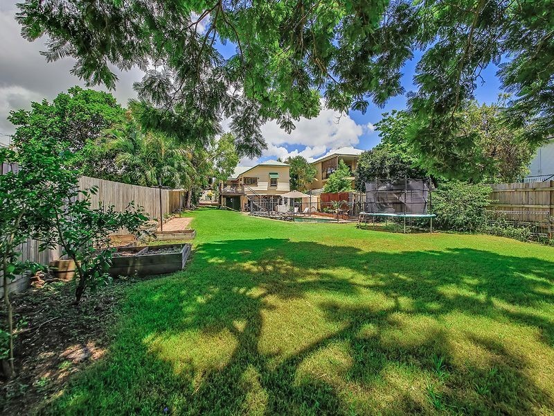 73 Coreen Steet, Wynnum QLD 4178