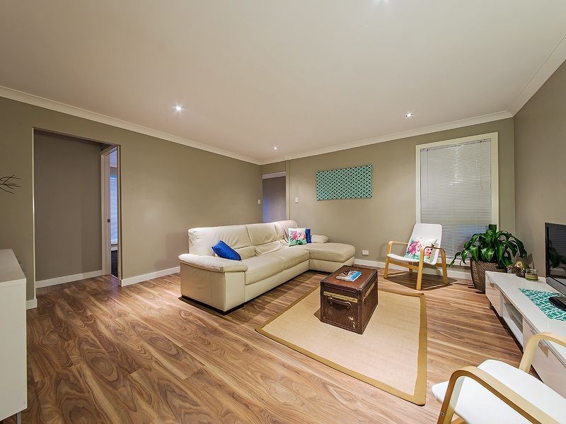 16 Ethion Drive, Regents Park QLD 4118
