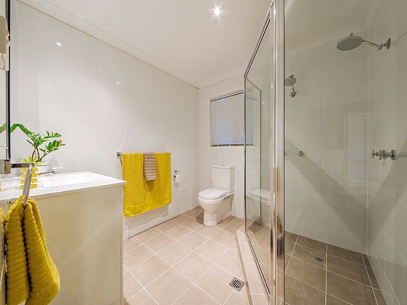 16 Ethion Drive, Regents Park QLD 4118