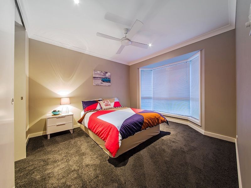 16 Ethion Drive, Regents Park QLD 4118