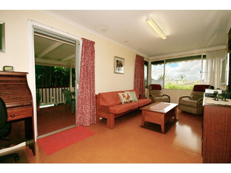 19 Lorelei Street, Manly West QLD 4179