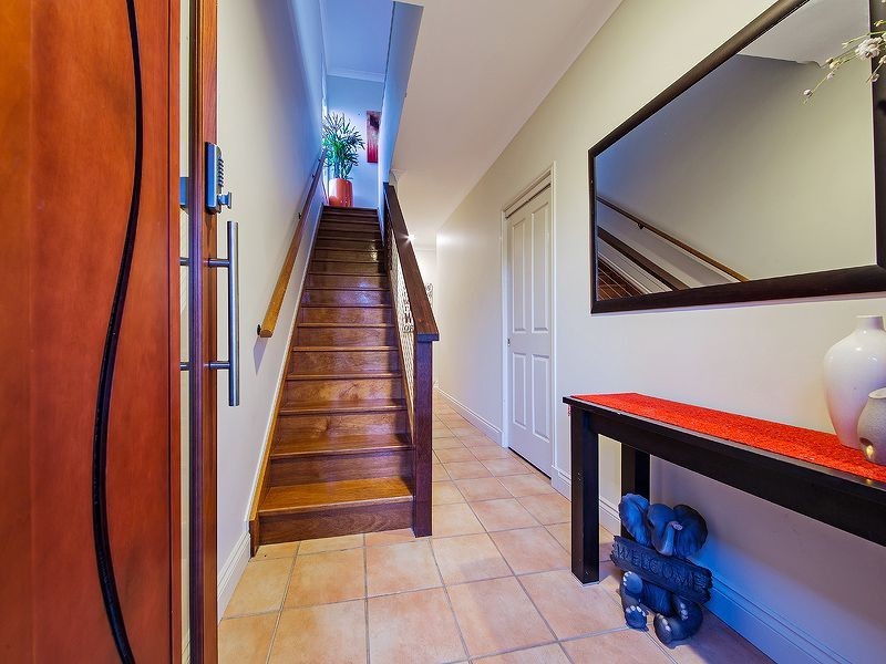 43 Crown Street, Wynnum QLD 4178