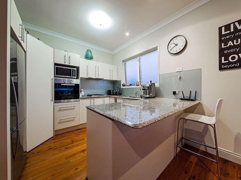 43 Crown Street, Wynnum QLD 4178