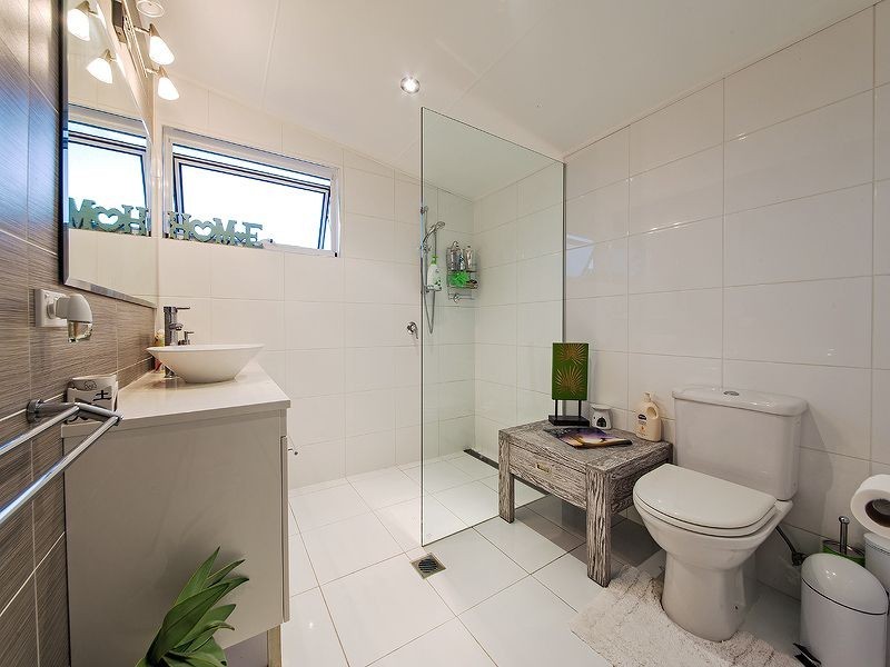 43 Crown Street, Wynnum QLD 4178