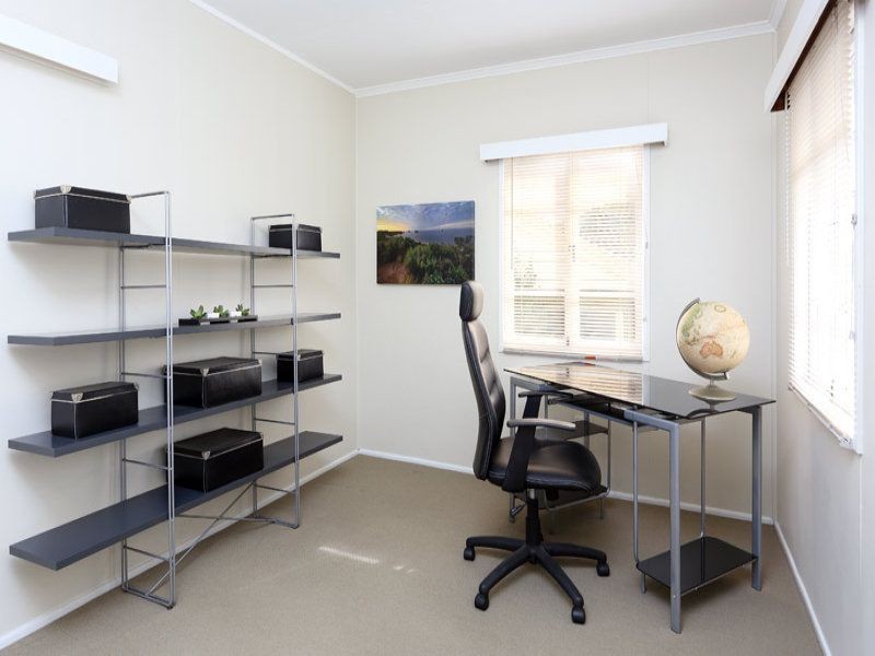 23 Grainger Street, Wynnum West QLD 4178