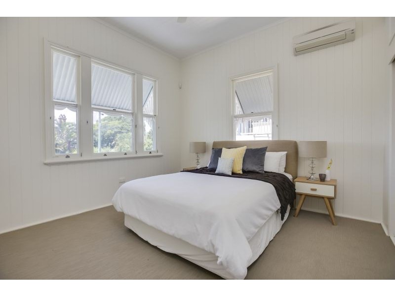 5 Berrima Street, Wynnum QLD 4178