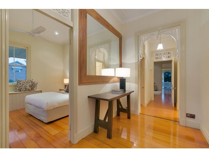 67 Carlton Terrace, Wynnum QLD 4178