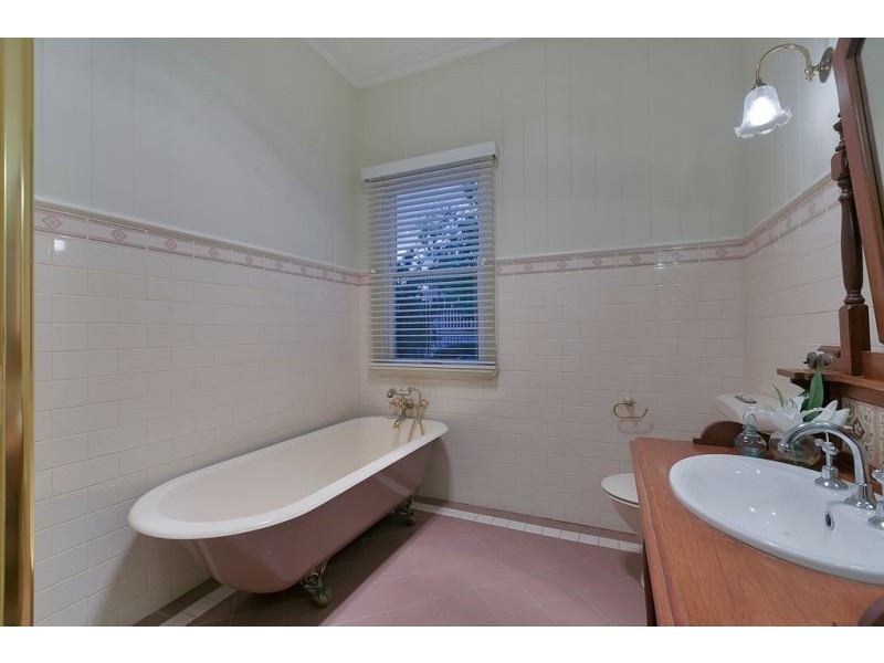 67 Carlton Terrace, Wynnum QLD 4178