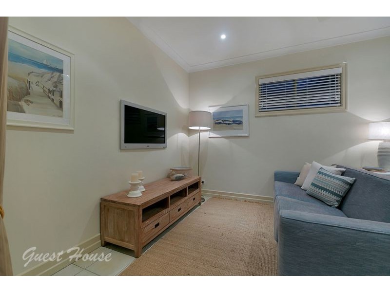 67 Carlton Terrace, Wynnum QLD 4178