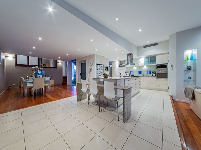 105 Oceana Terrace, Manly QLD 4179